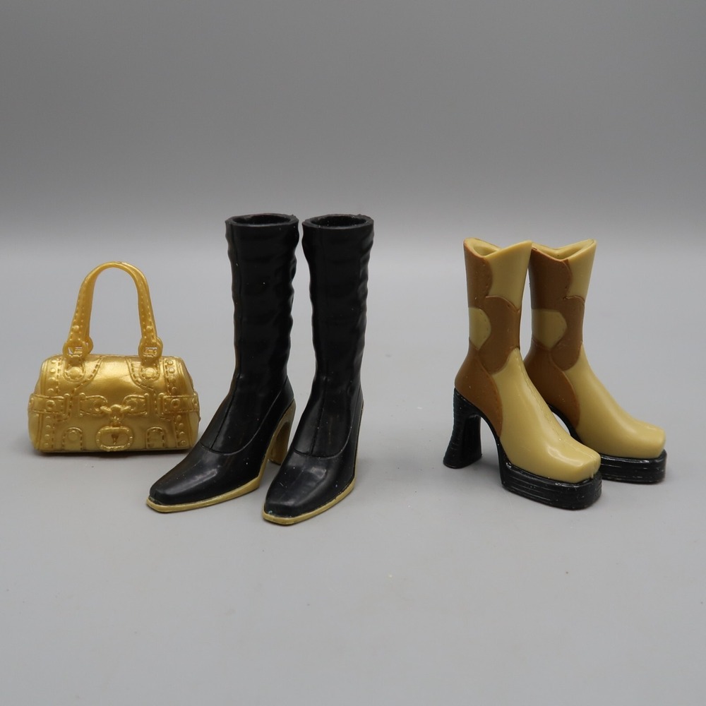 Vintage Bratz MGA 2 Pairs Of Shoes Boots Black Gold, 2 Purse, Purple pants Lot - Picture 2 of 7